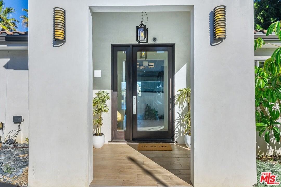 10901 Terryview Drive - Photo 4 of 50