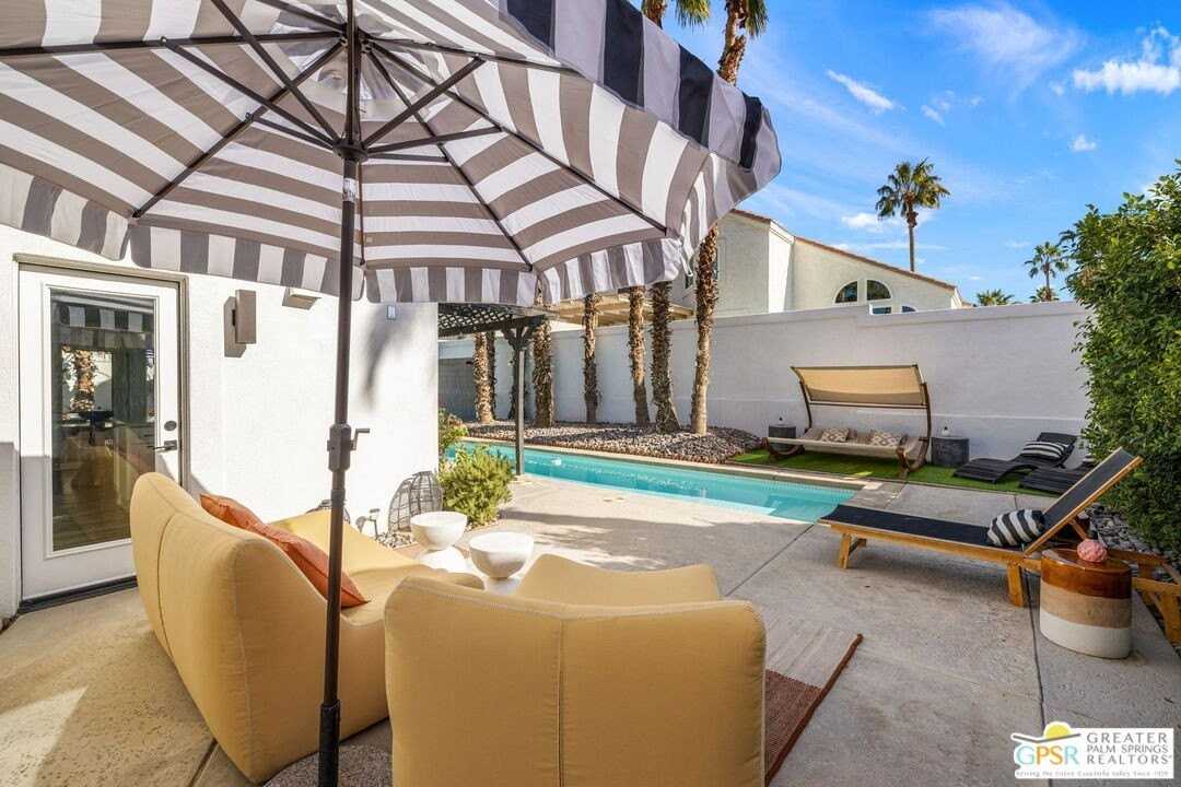 45420 Desert Fox Drive - Photo 4 of 50