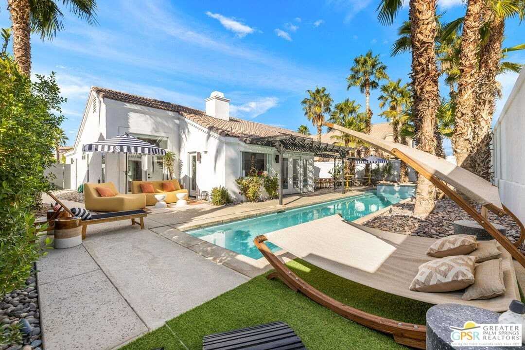 45420 Desert Fox Drive - Photo 6 of 50