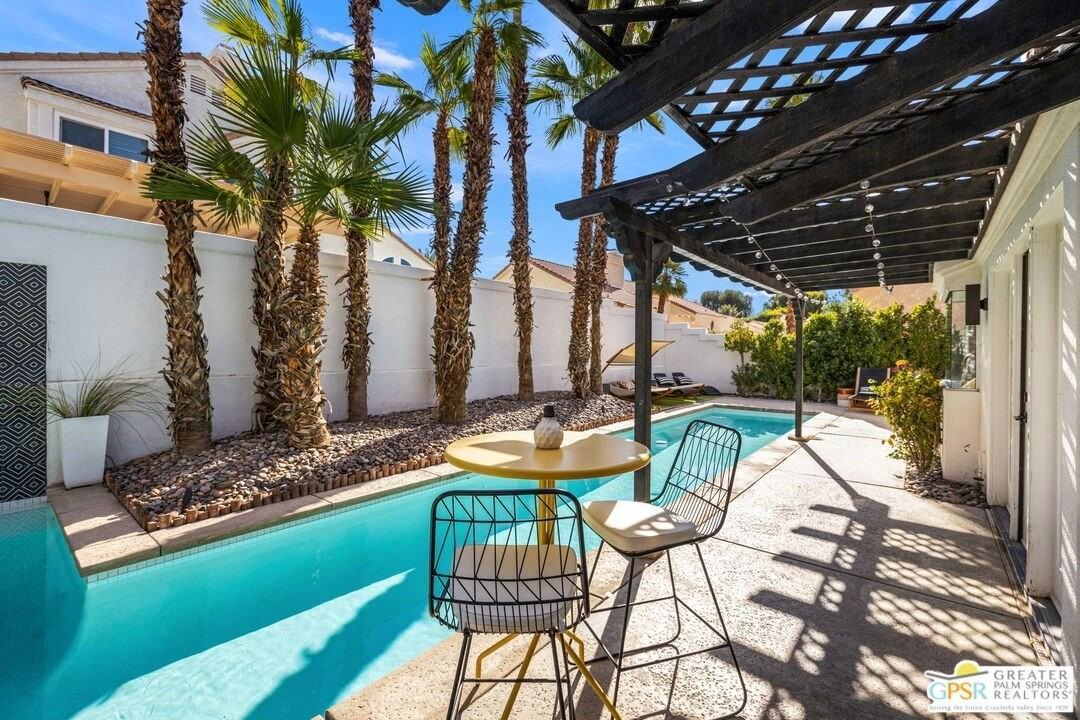 45420 Desert Fox Drive - Photo 7 of 50