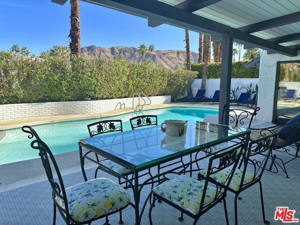 2170 South Caliente Road - Photo 7 of 50