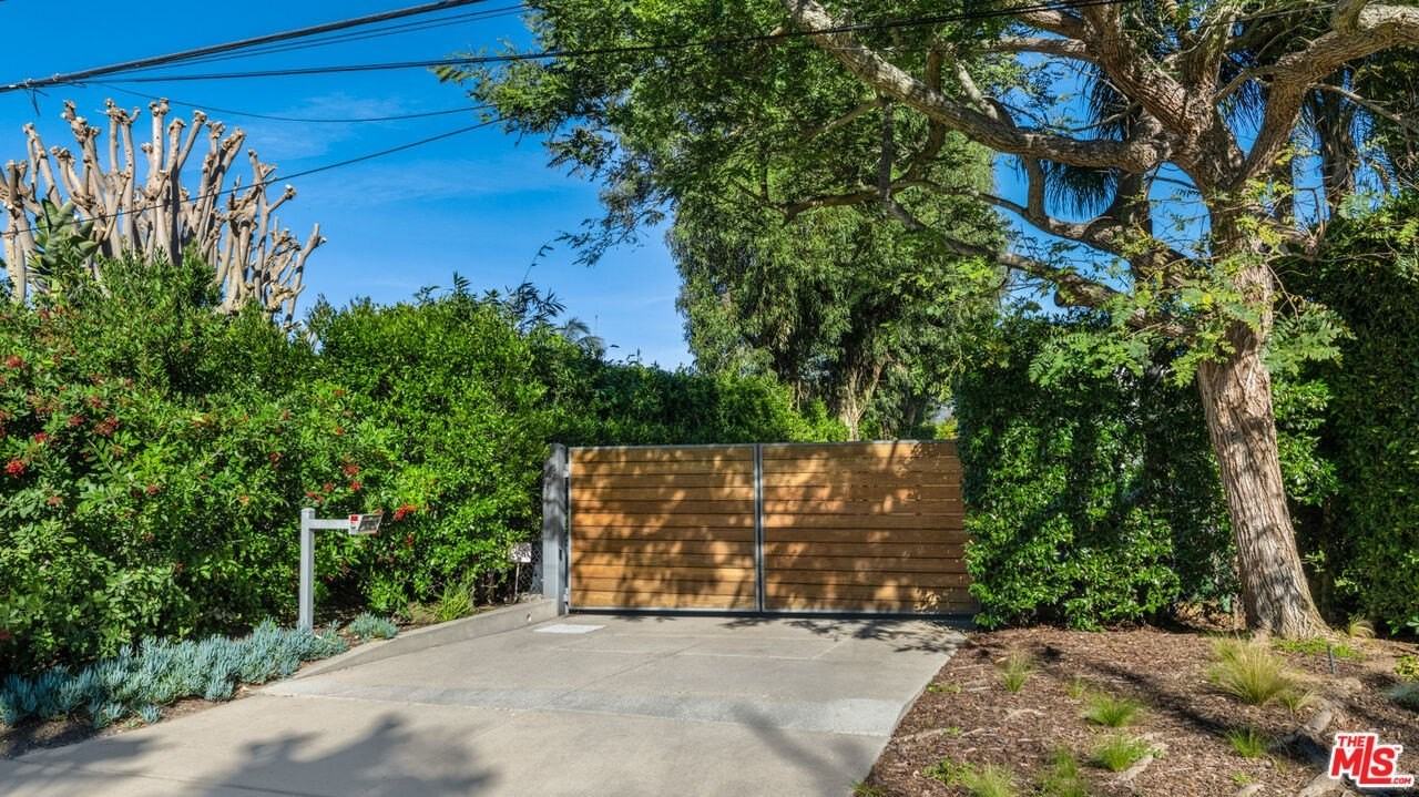 28827 Grayfox Street - Photo 6 of 50