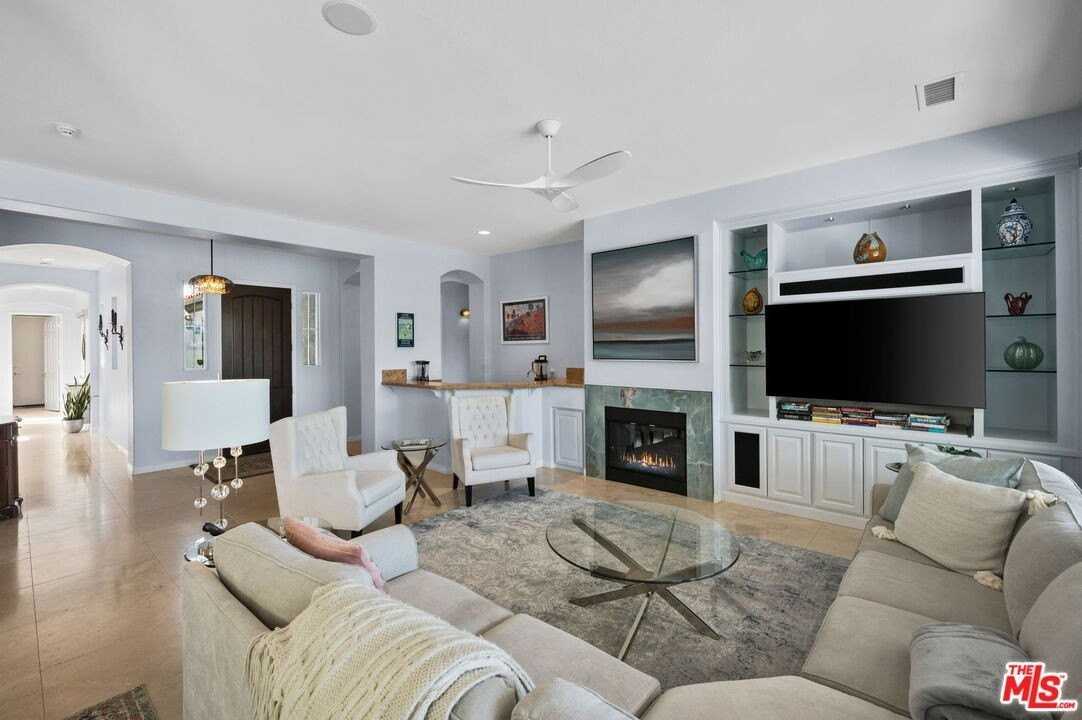 56645 Mountain View - Photo 7 of 50