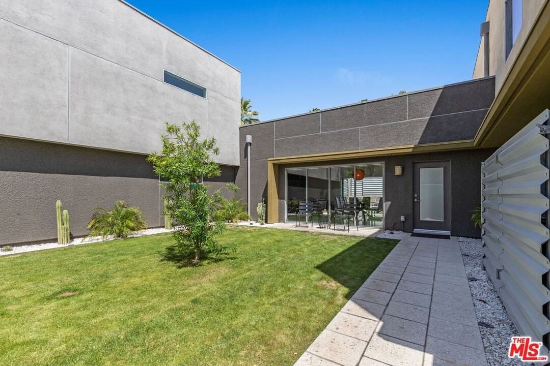 1052 Audrey Drive - Photo 3 of 31