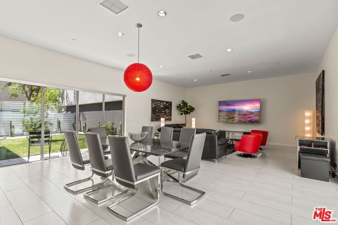 1052 Audrey Drive - Photo 5 of 31