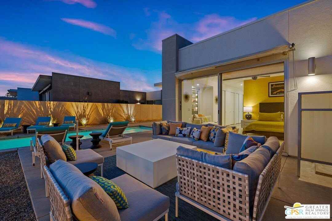 929 Bernardi Lane - Photo 2 of 50