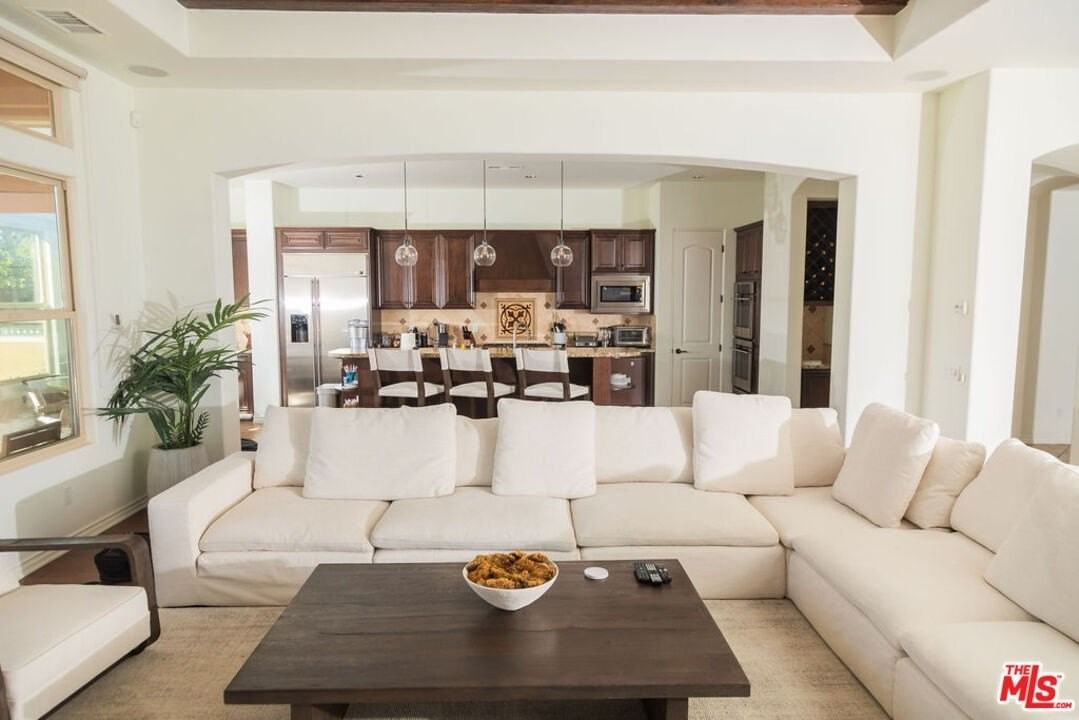 54155 Cananero Circle - Photo 3 of 50