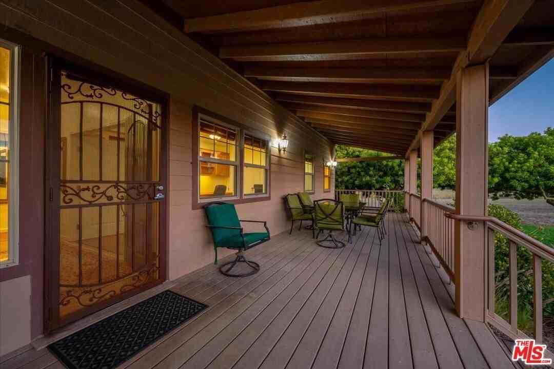 230 Hans Place - Photo 7 of 50