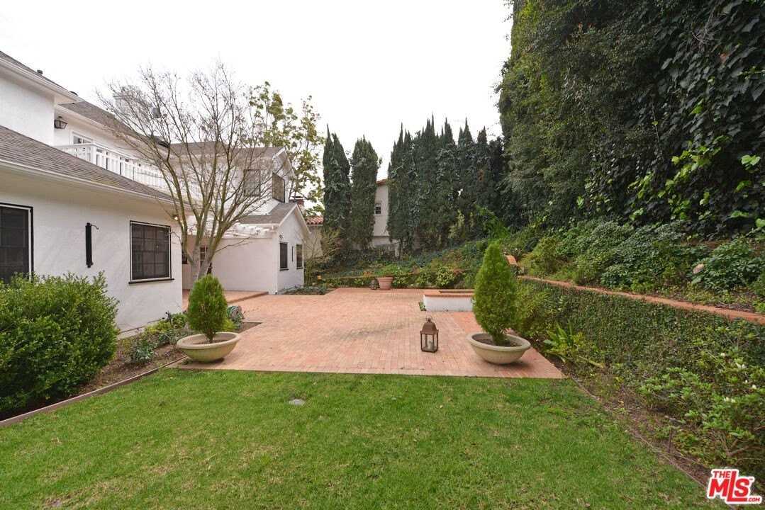 321 Dalehurst Avenue - Photo 5 of 10