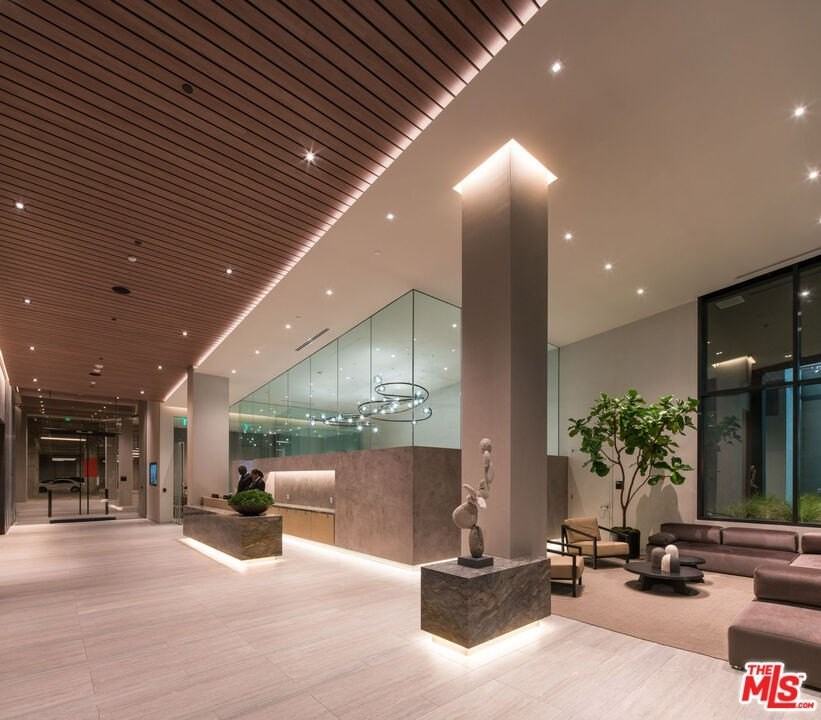 801 South Olive Street #PH4 - Photo 3 of 49