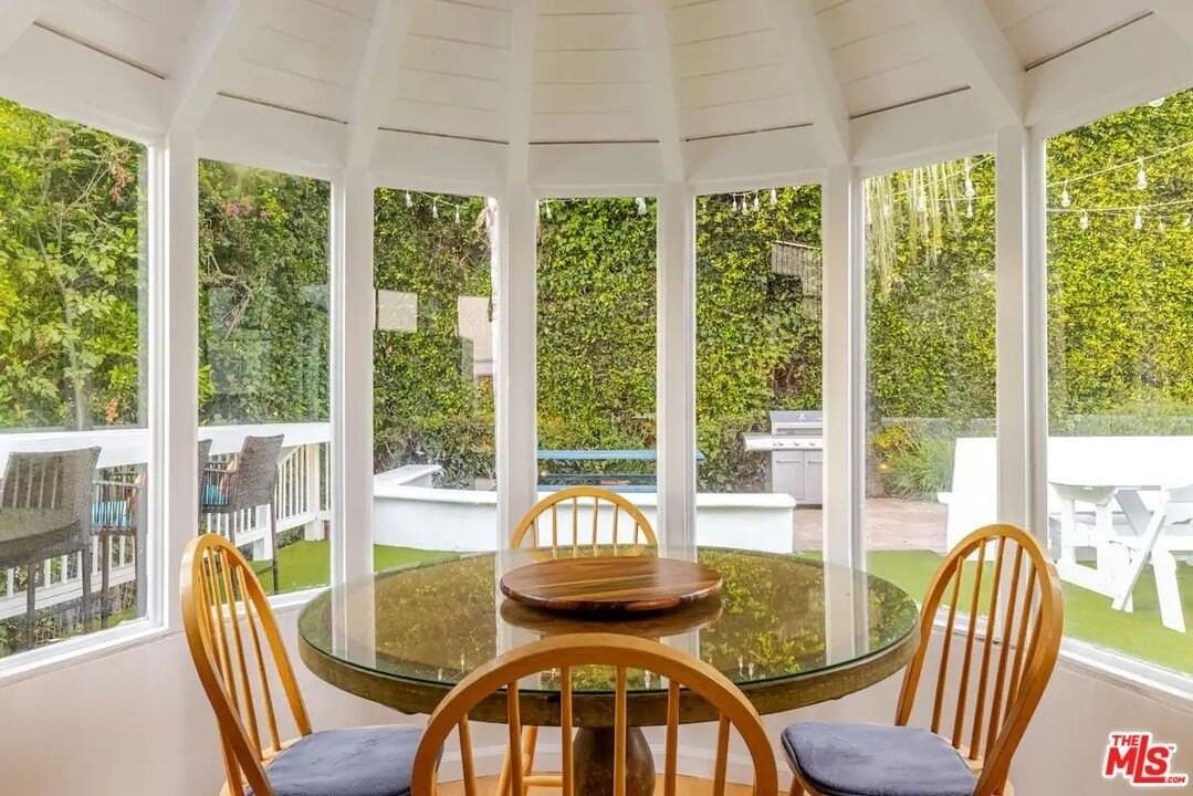 21625 Pacific Coast Highway - Photo 4 of 20