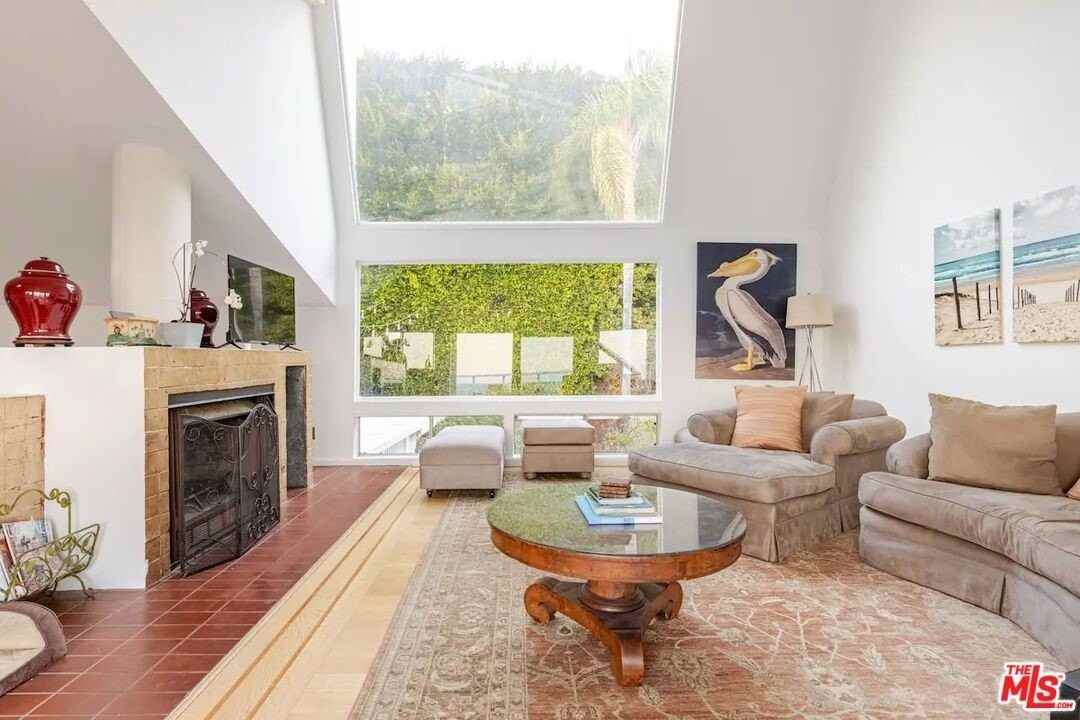 21625 Pacific Coast Highway - Photo 5 of 20