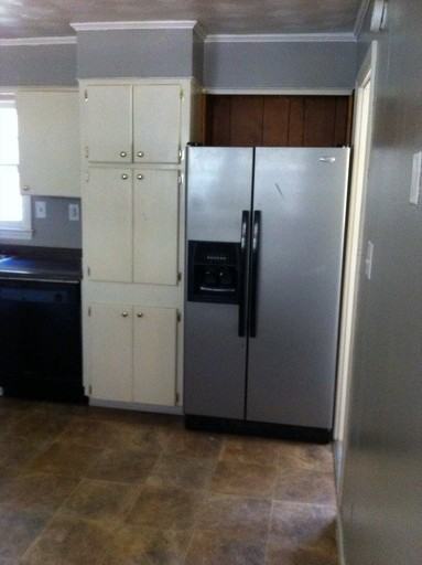 108 Columbus Dr - Photo 3 of 5
