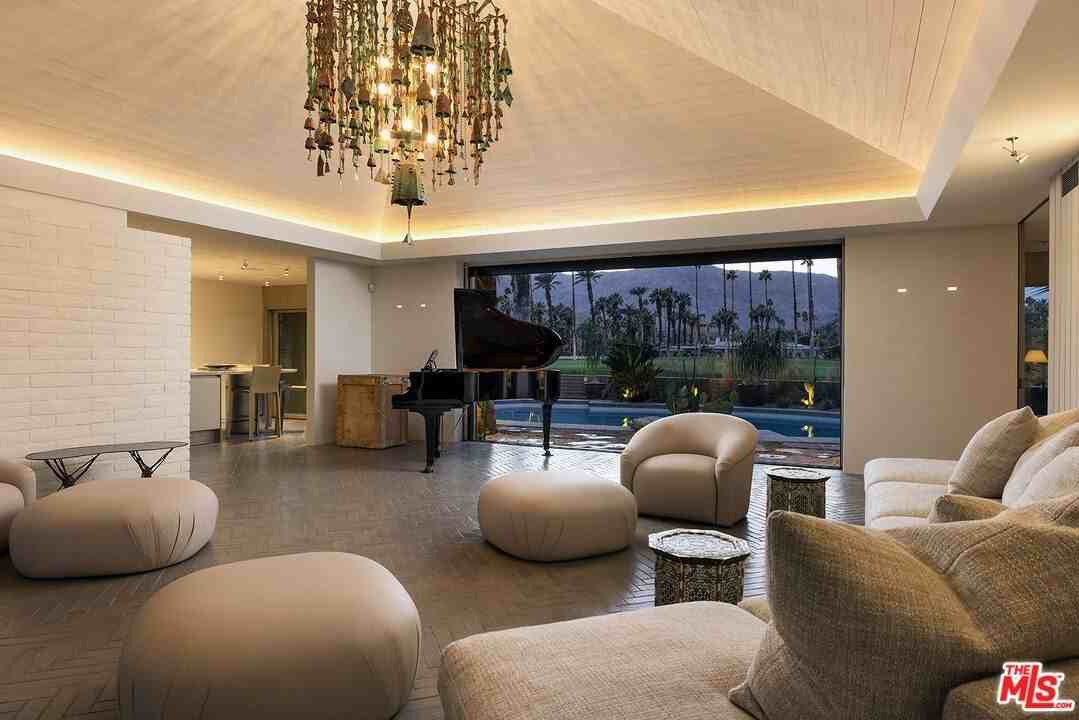 40281 Sand Dune Road - Photo 5 of 31