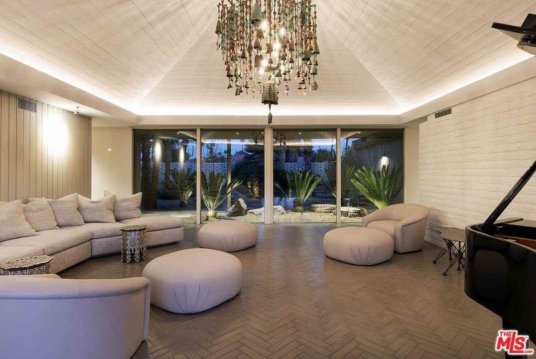 40281 Sand Dune Road - Photo 6 of 31