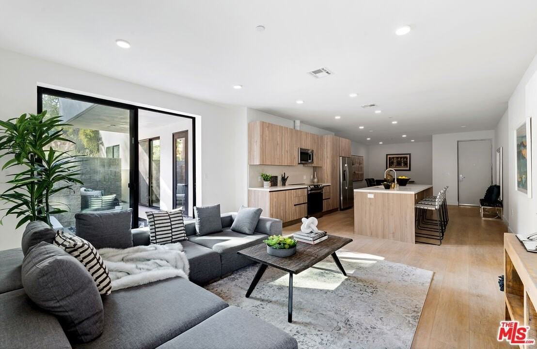 3651 Regal Pl Apt 102 #102 - Photo 6 of 27