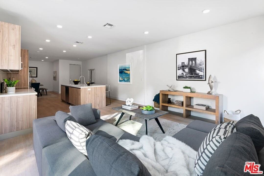 3651 Regal Pl Apt 102 #102 - Photo 7 of 27