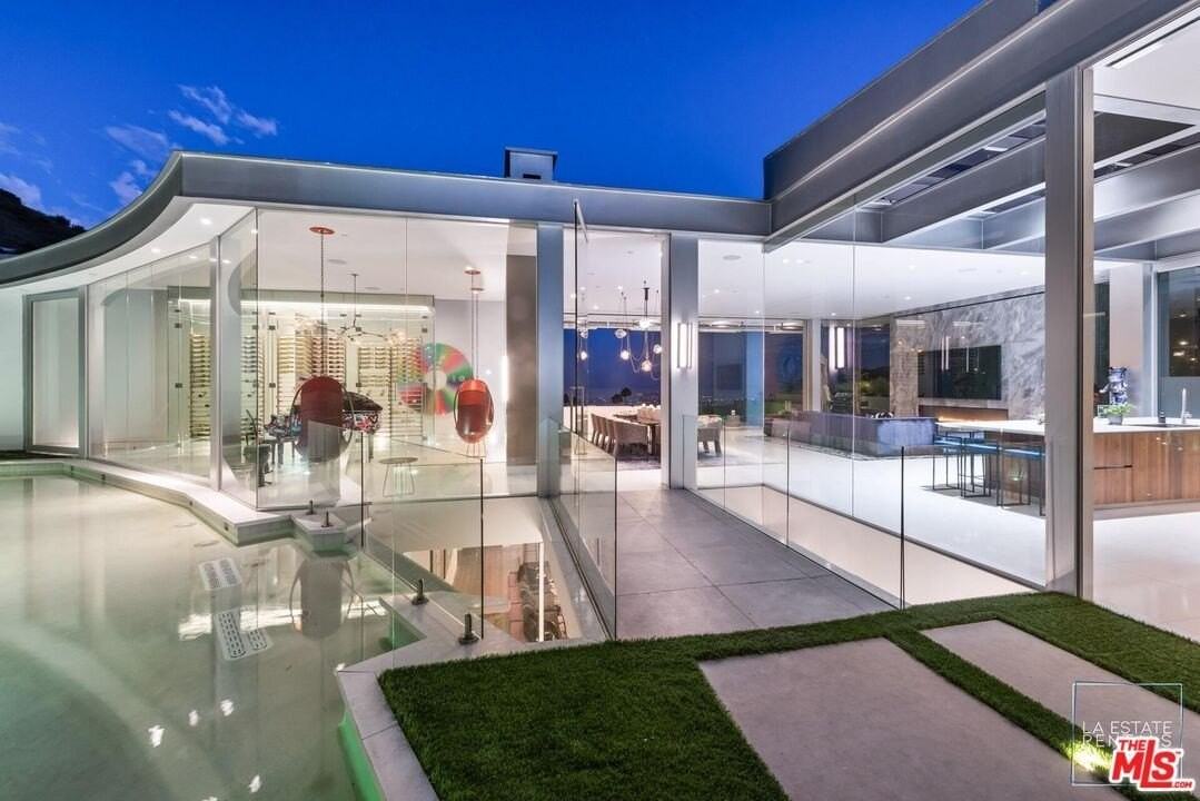 1814 North Doheny Drive - Photo 5 of 50