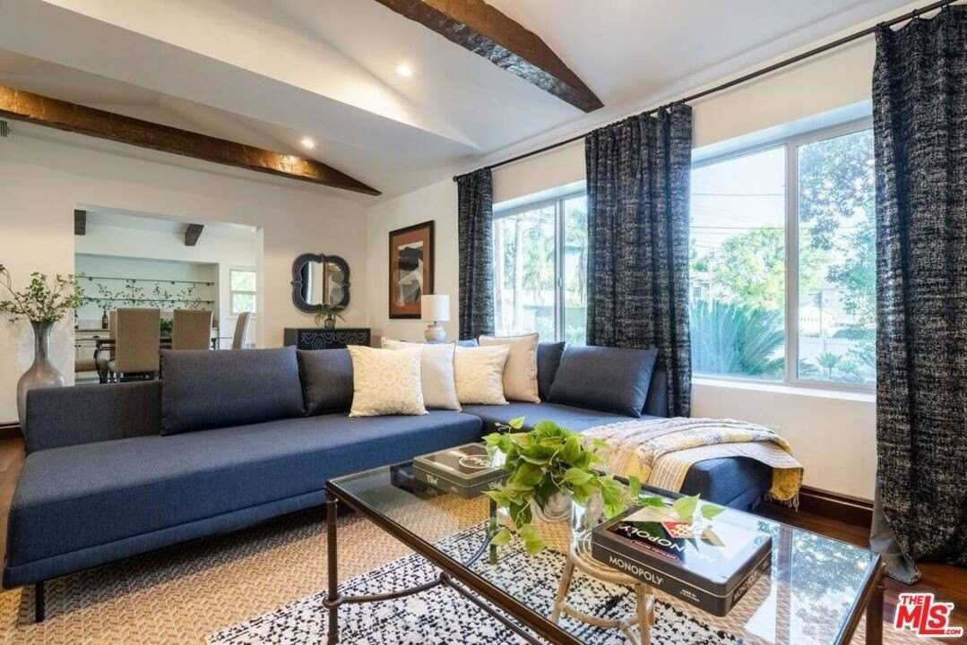 4555 Mariota Avenue - Photo 6 of 50