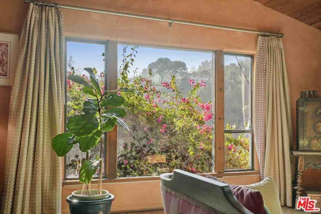 809 Basin Drive - Photo 7 of 50