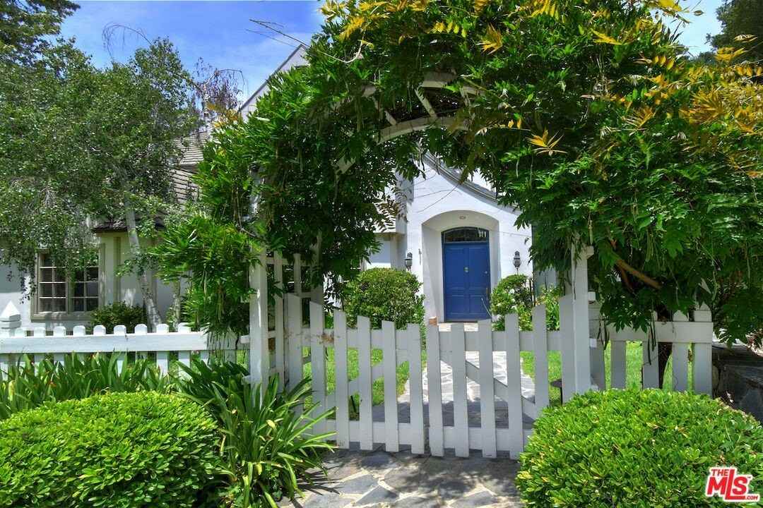 3254 Oakdell Road - Photo 5 of 49