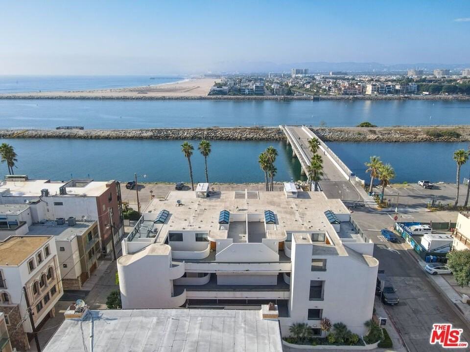 6209 Pacific Avenue #102 - Photo 2 of 29