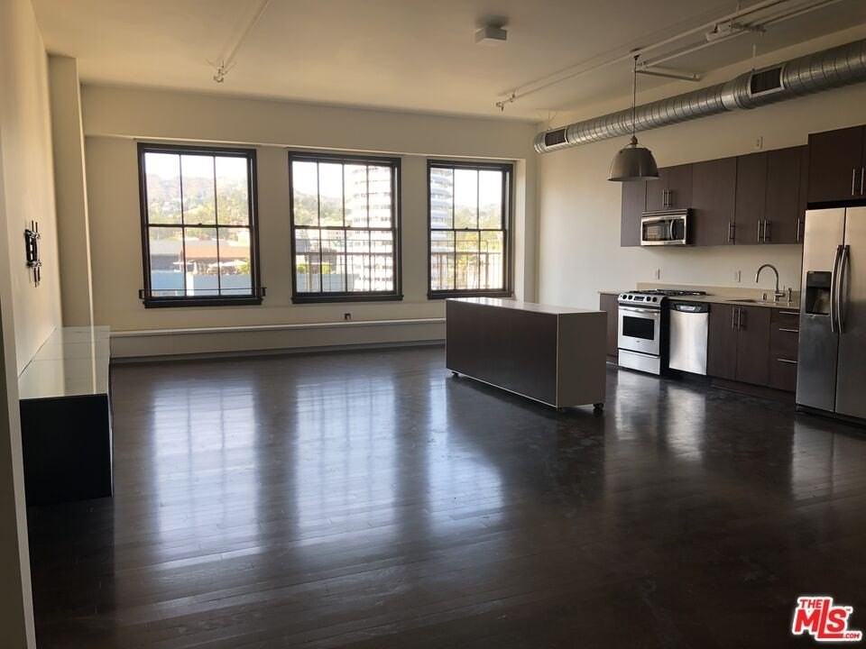 1645 Vine Street #708