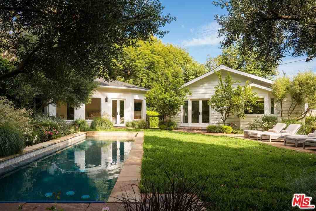 6456 Sycamore Meadows Drive - Photo 3 of 34