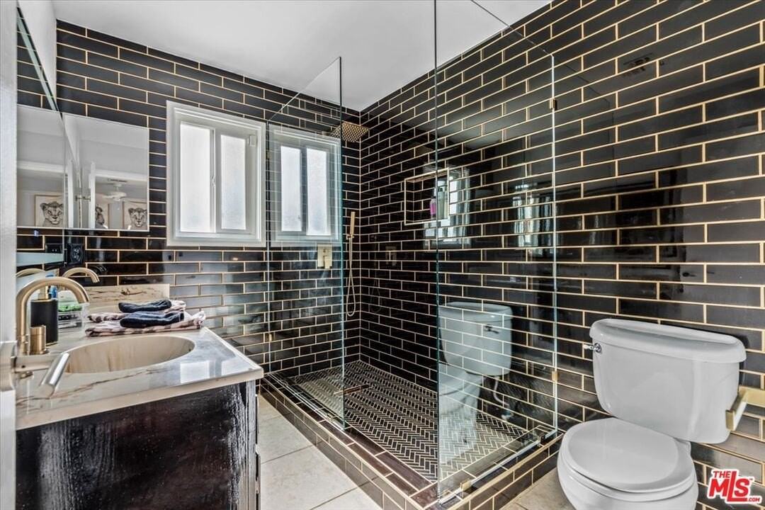 2011 N San Antonio Rd - Photo 6 of 46