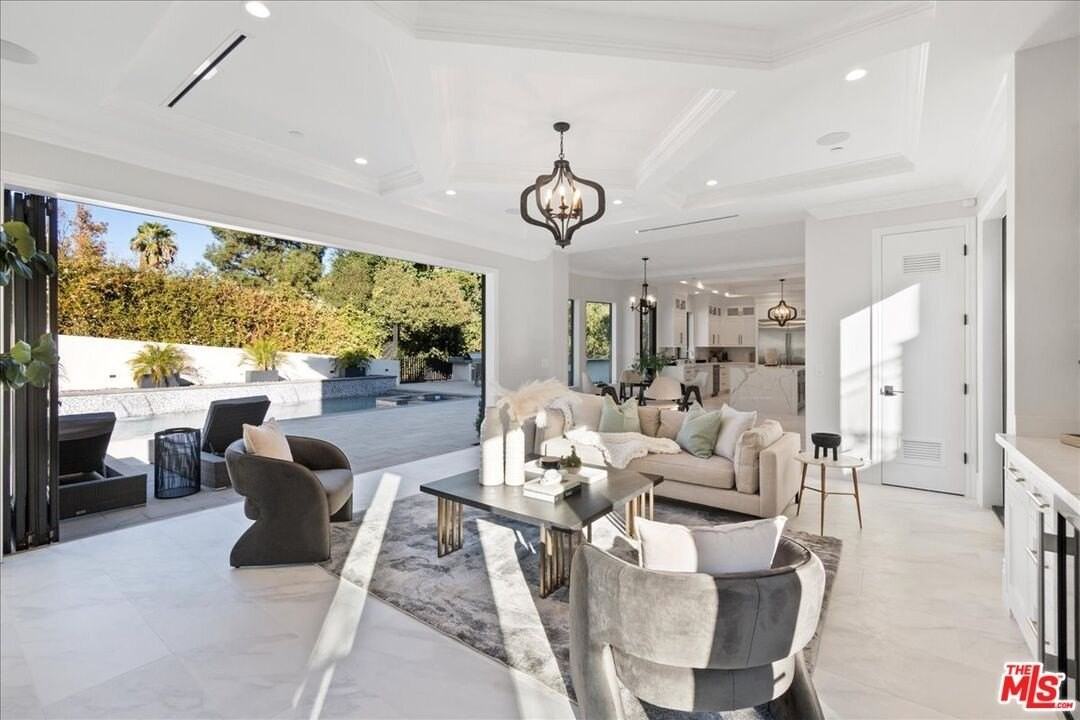 4351 Vanalden Ave - Photo 6 of 42