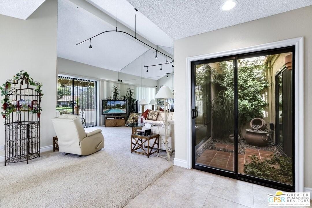 223 Serena Drive - Photo 4 of 19