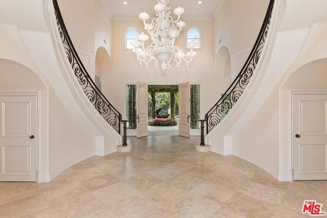 11971 Lockridge Road - Photo 5 of 31