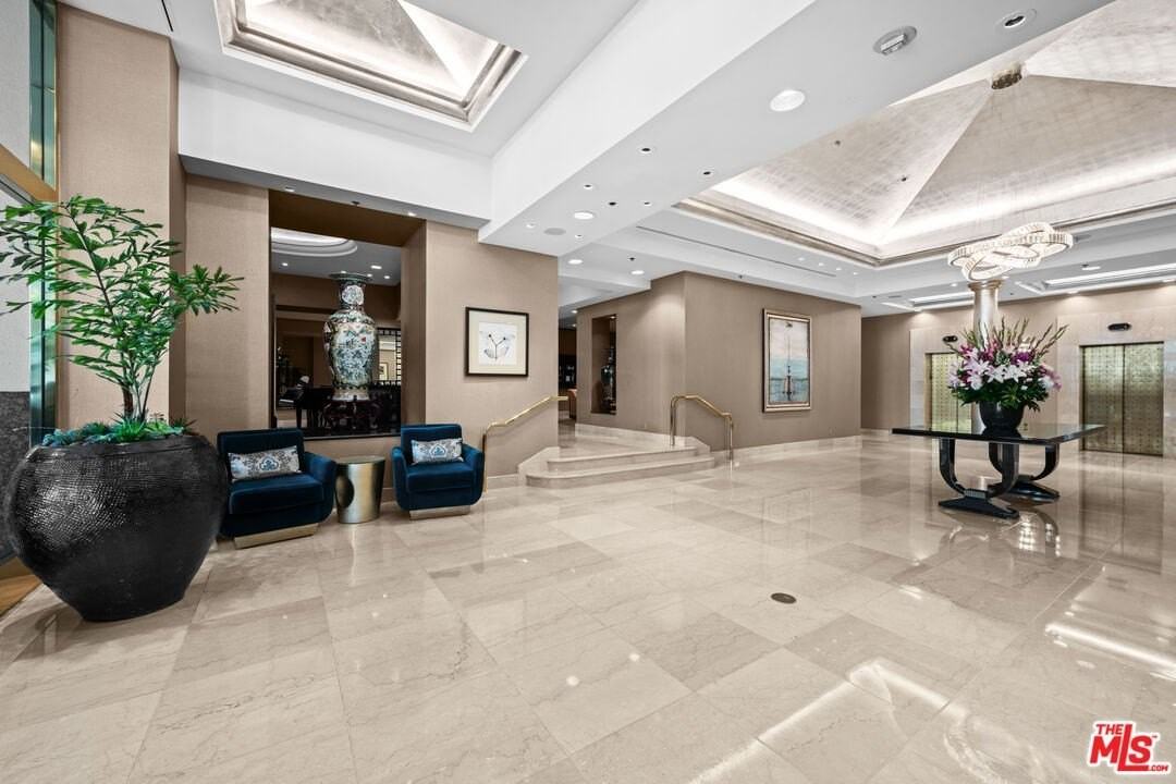 10724 Wilshire Boulevard #703 - Photo 2 of 36