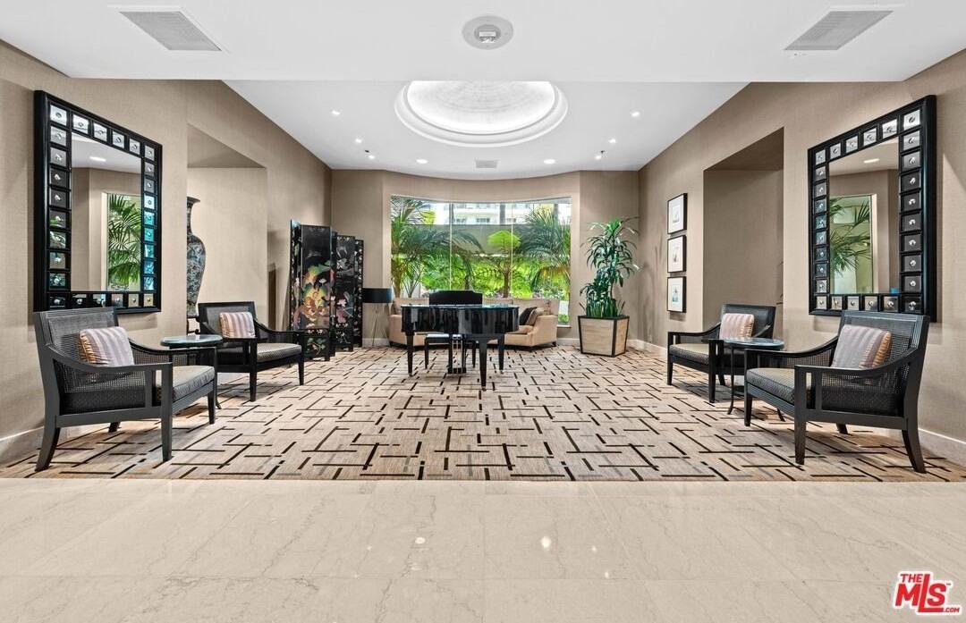 10724 Wilshire Boulevard #703 - Photo 3 of 36