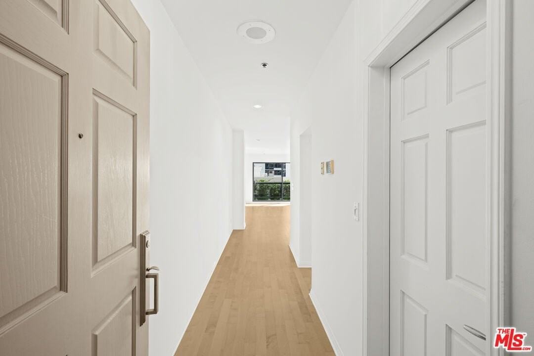 10724 Wilshire Boulevard #703 - Photo 7 of 36