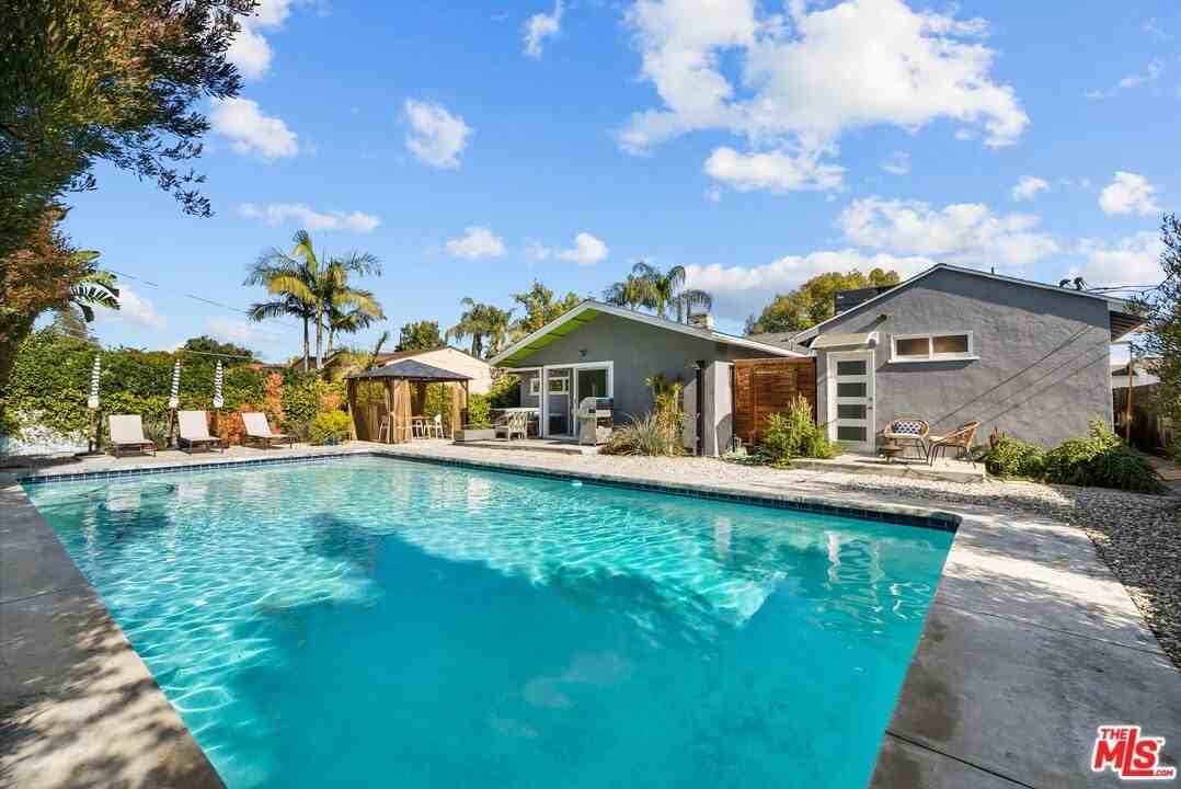 5127 Gaynor Avenue - Photo 3 of 29