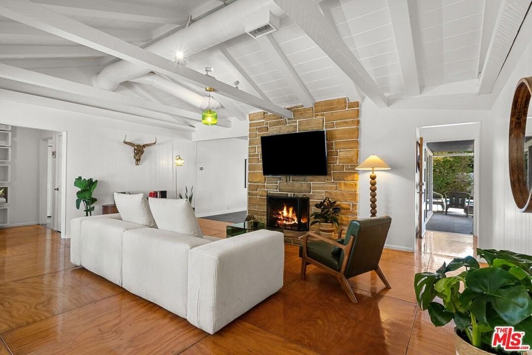 5127 Gaynor Avenue - Photo 7 of 29