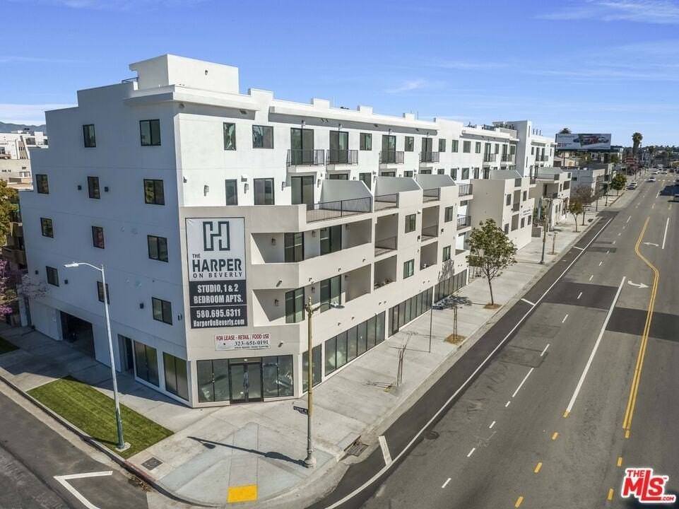 3977 Beverly Boulevard #316 - Photo 3 of 20