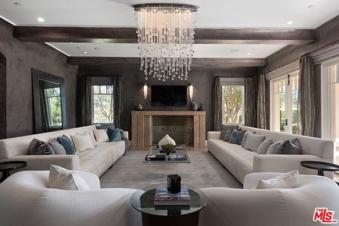 8 Beverly Ridge Terrace - Photo 7 of 50