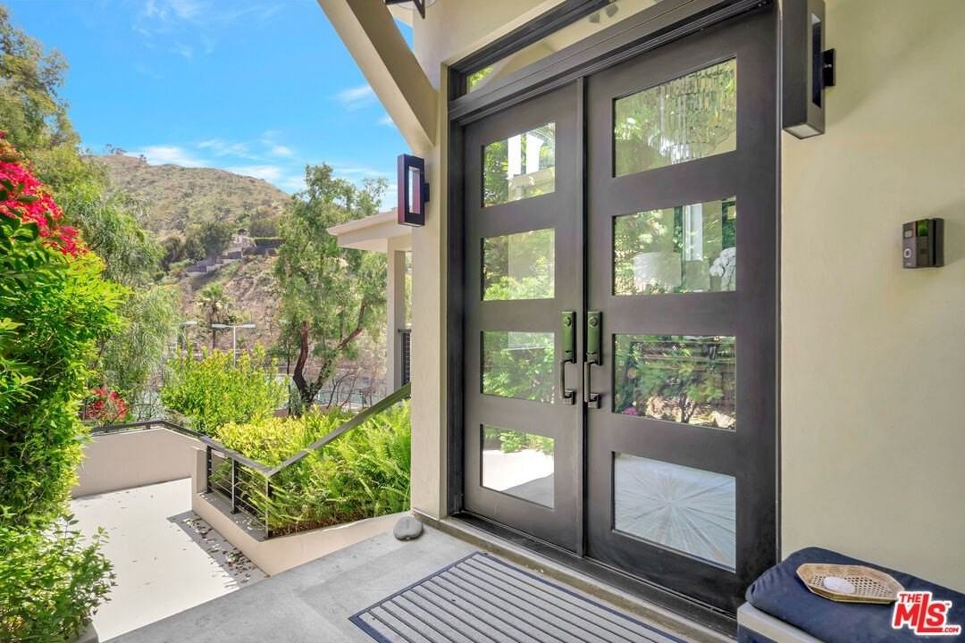 3859 Rambla Pacifico - Photo 5 of 50