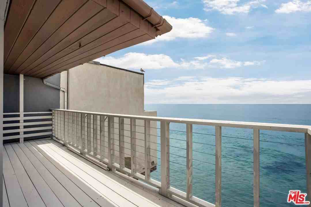 20644 Pacific Coast Hwy - Photo 6 of 32