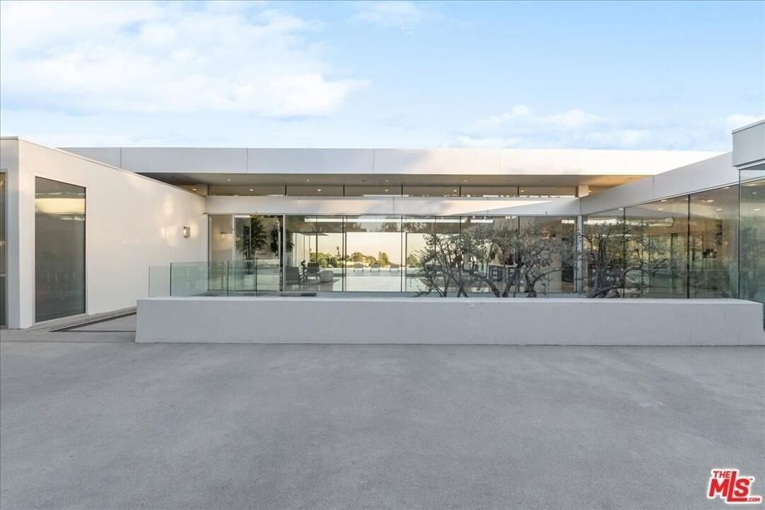 1620 Carla Ridge - Photo 5 of 50