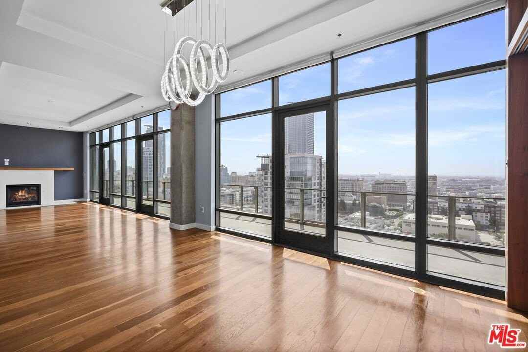 1100 S Hope St Unit Ph205 - Photo 4 of 47