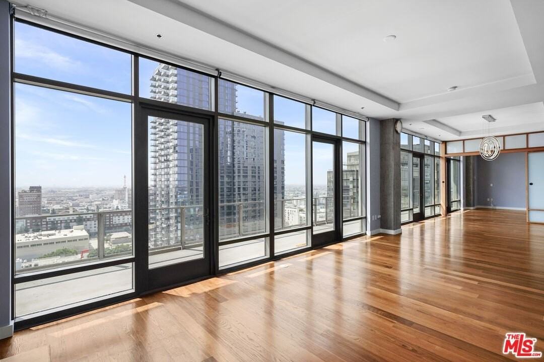 1100 S Hope St Unit Ph205 - Photo 5 of 47