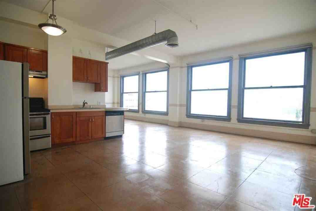108 W 2nd St Apt 501 #501