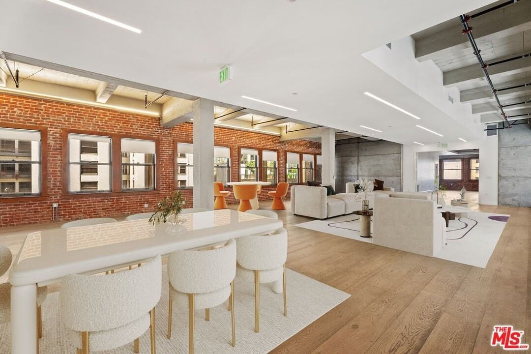 808 South Broadway #7thFL - Photo 3 of 42