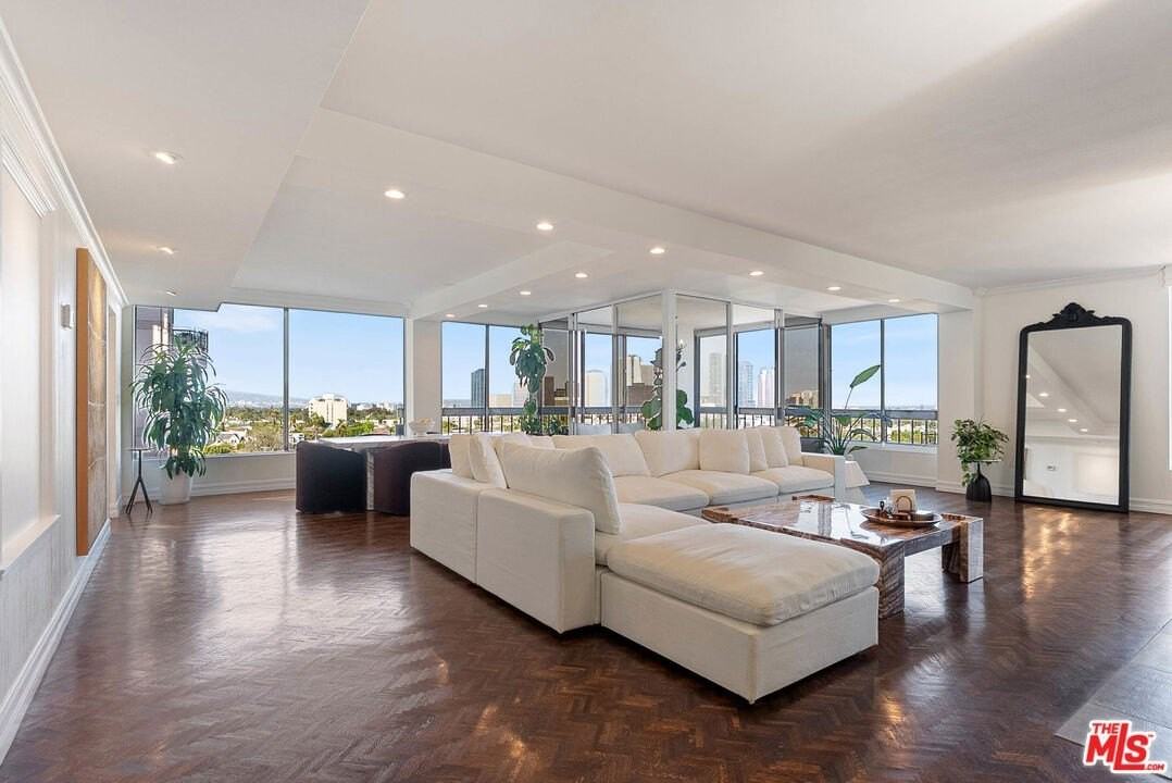 10590 Wilshire Boulevard #1502 - Photo 4 of 35