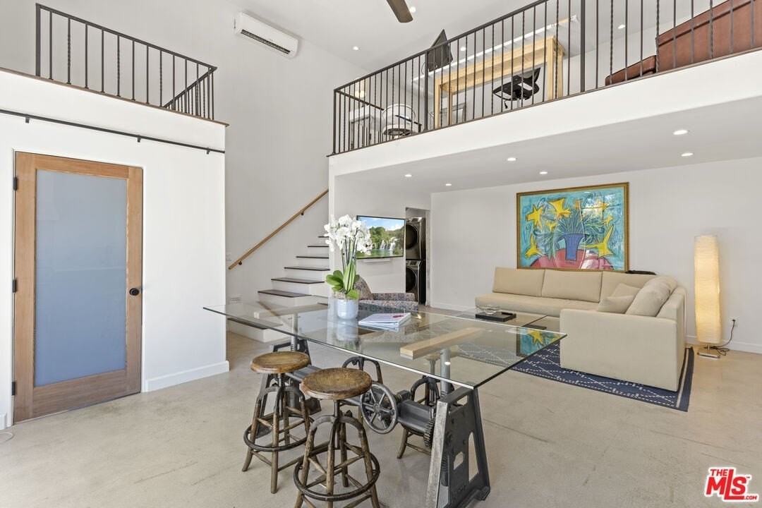 835 North Harper Avenue - Photo 7 of 30