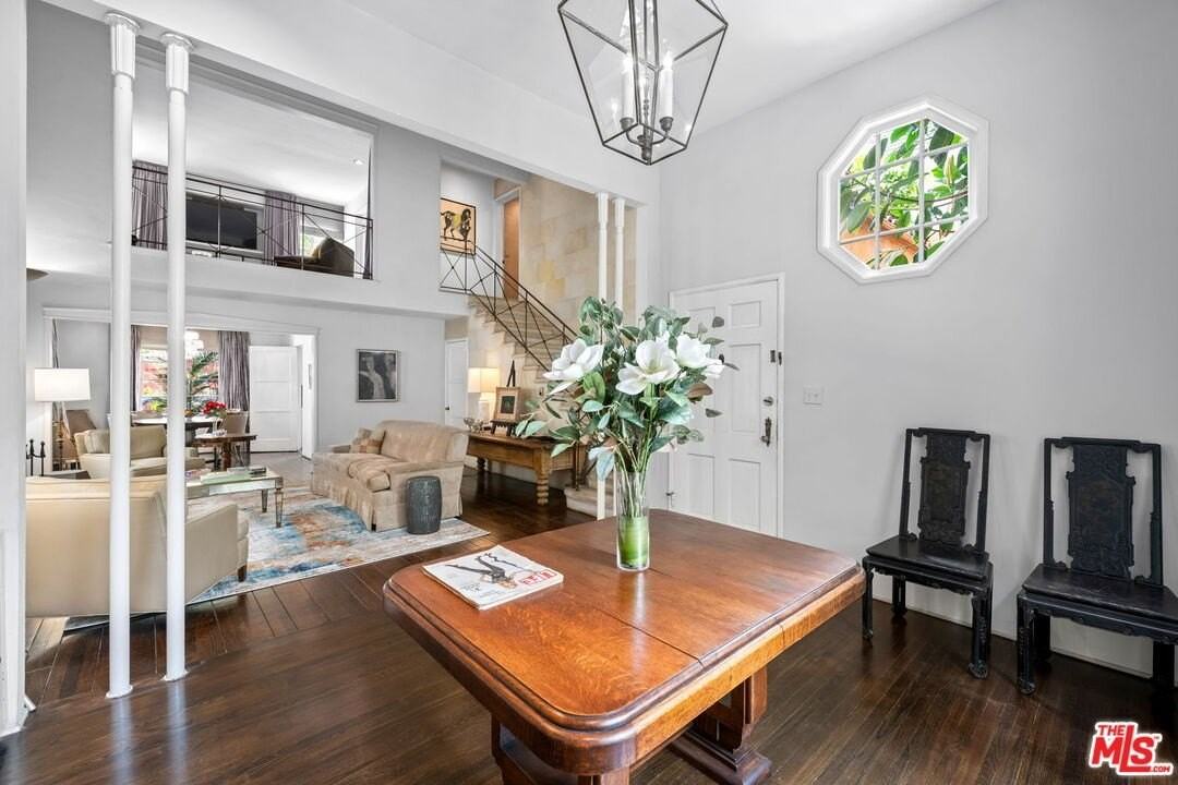 1448 North Laurel Avenue - Photo 6 of 43