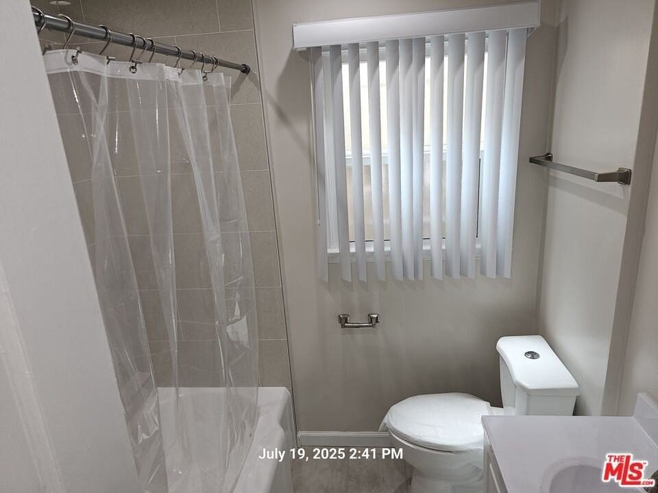 5472 Edgewood Pl #5470 - Photo 7 of 23